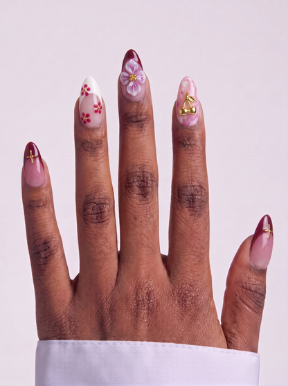 Pink Gilded Almond False Nails – Reusable Press-On Set