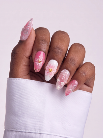 Pink Gilded Almond False Nails – Reusable Press-On Set